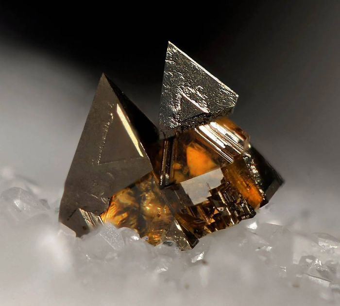 colusite-et-sphalérite