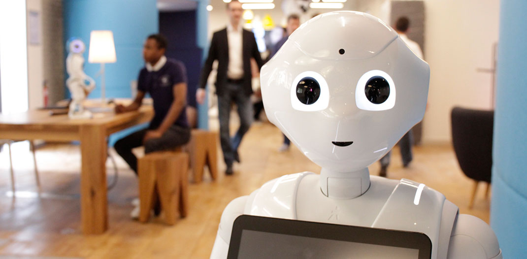 6-pepper-robot