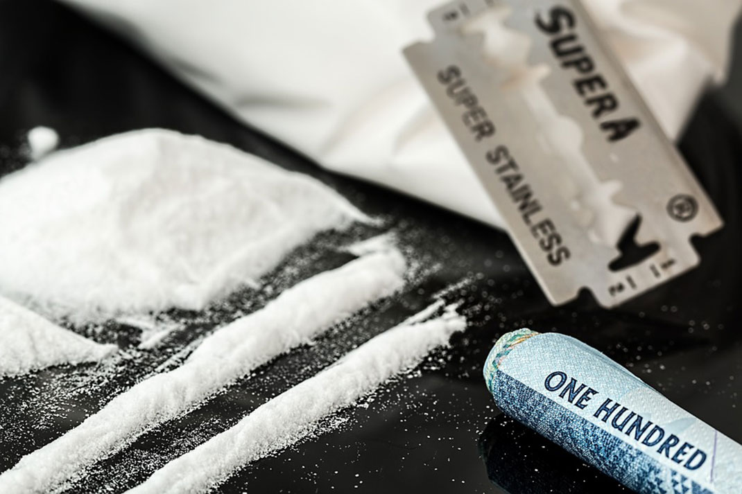 cocaine-rail