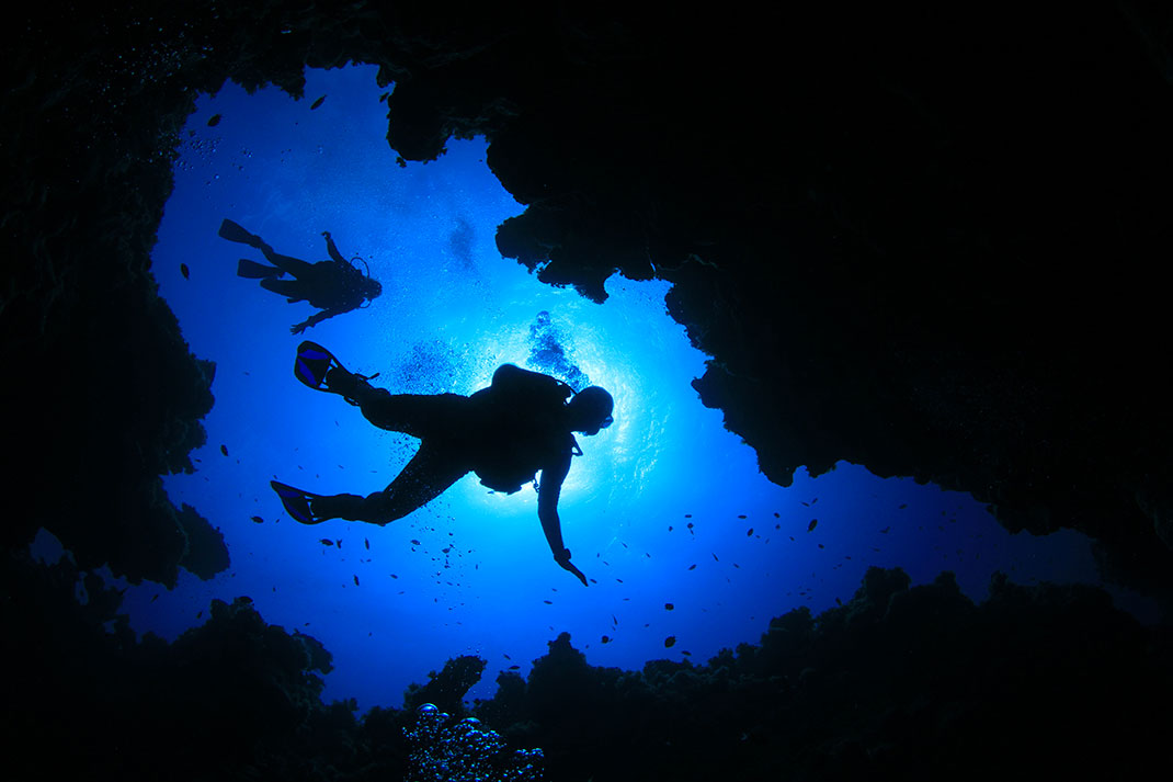 plongeurs-grotte