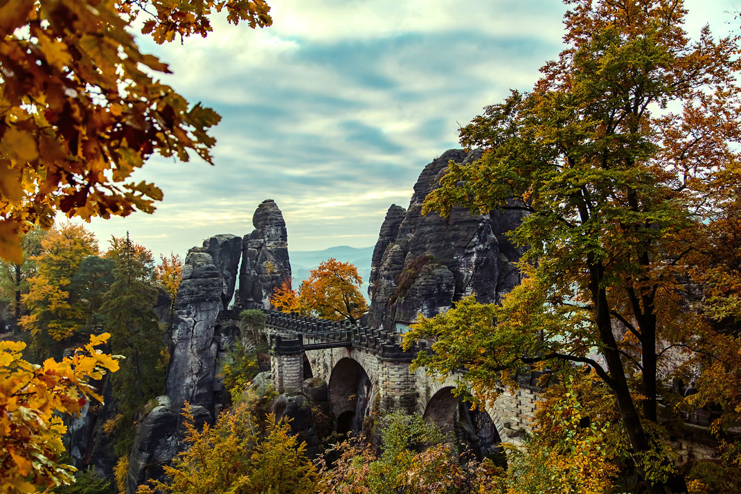 Les montagnes d'Elbe en Allemagne via Shutterstock