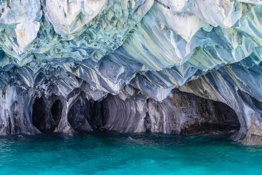 Les caves de marbre au Chili via Shutterstock