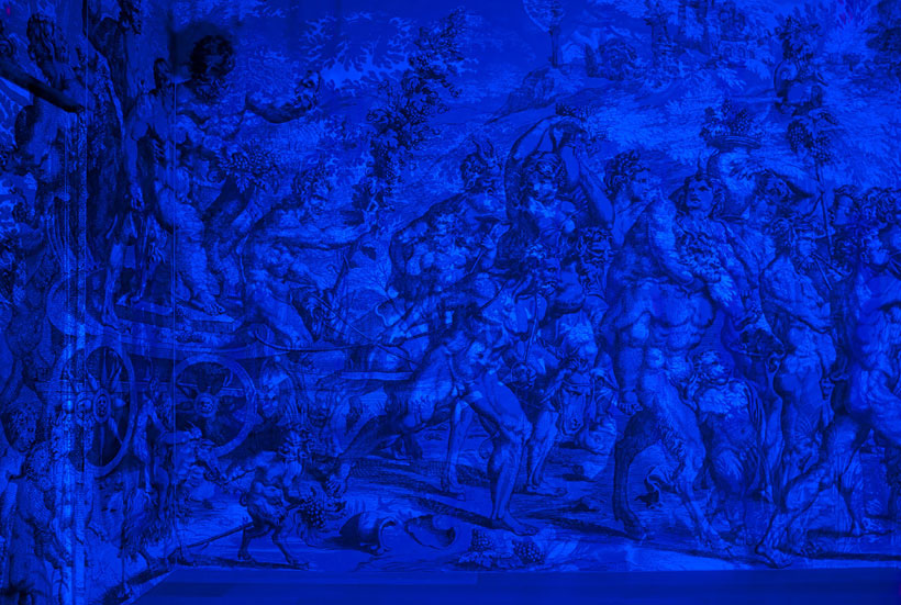des-murs-stupefiants-qui-se-metamorphosent-en-fonction-de-la-lumiere16