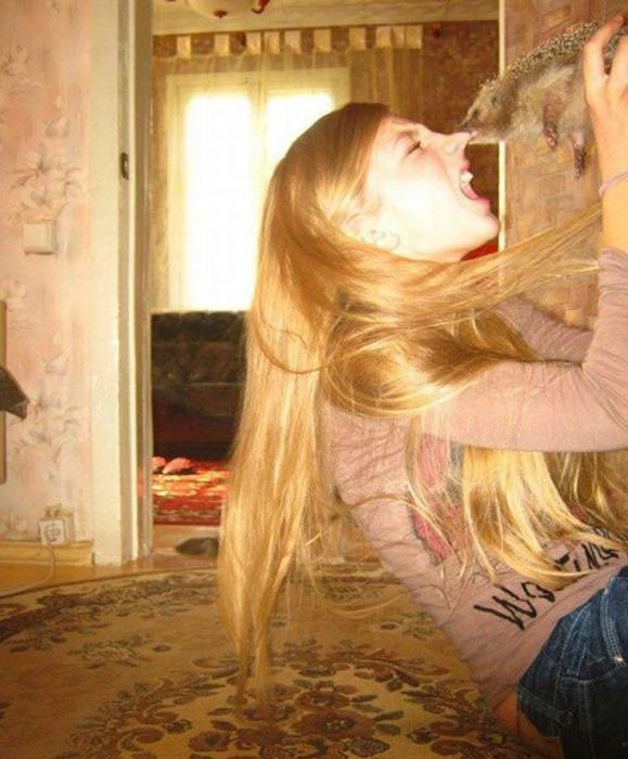femmes-vs-animaux-un-amour-vache-en-35-photos-amusantes - 9