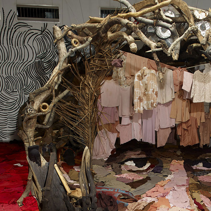 un-artiste-francais-reproduit-de-facon-surprenante-des-portraits-iconiques-avec-des-objets-du-quotidien7