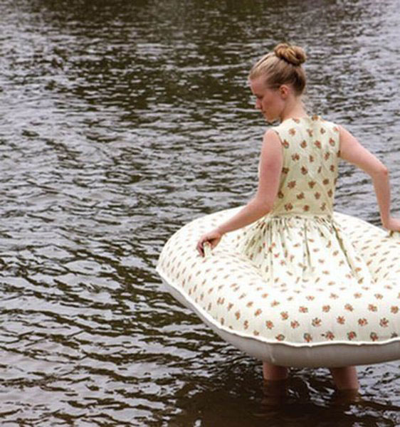16-types-de-maillots-de-bains-improbables-et-originaux-a-porter-ou-pas-cet-ete23