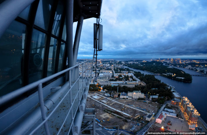 28-cliches-vertigineux-dans-lesquels-un-photographe-fou-de-sensation-fortes-defie-la-mort26