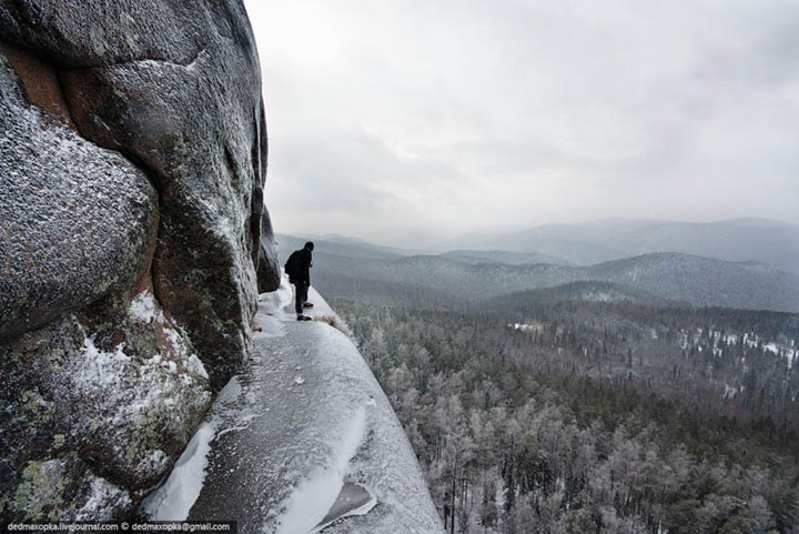 28-cliches-vertigineux-dans-lesquels-un-photographe-fou-de-sensation-fortes-defie-la-mort3