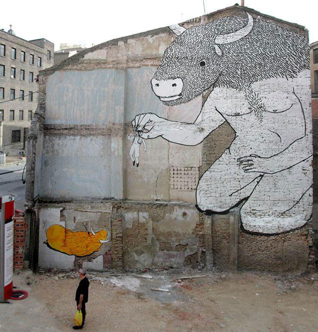 blu-lartiste-urbain-qui-metamorphose-les-facades-dimmeubles-avec-ses-peintures-engagees29