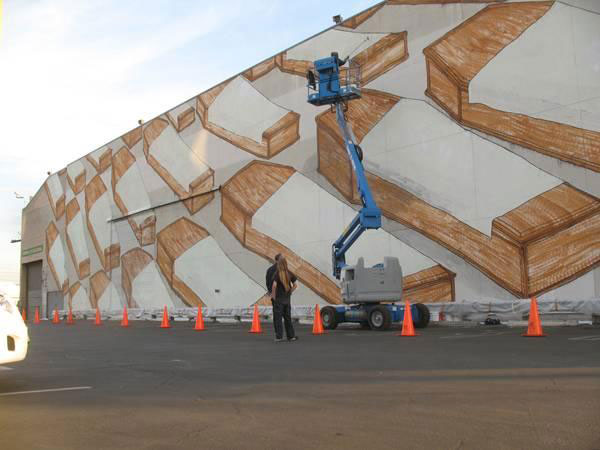 blu-lartiste-urbain-qui-metamorphose-les-facades-dimmeubles-avec-ses-peintures-engagees84