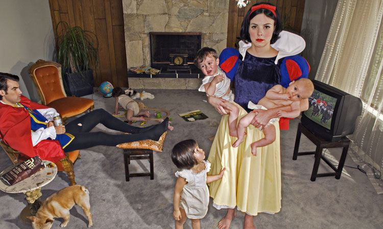 decouvrez-la-vie-pas-si-feerique-que-ca-des-princesses-de-contes-de-fees-une