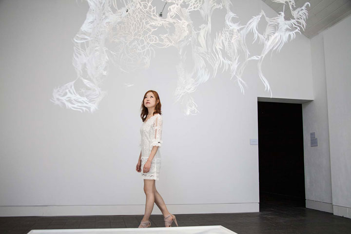 les-extraordinaires-sculptures-de-papier-decoupees-a-la-main-de-nahoko-kojima8