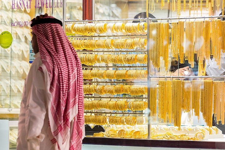 dubai-paie-ses-habitants-avec-de-lor-pour-quils-perdent-du-poids-1
