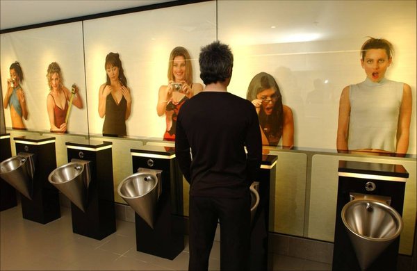 les-50-toilettes-les-plus-insolites-au-monde-47