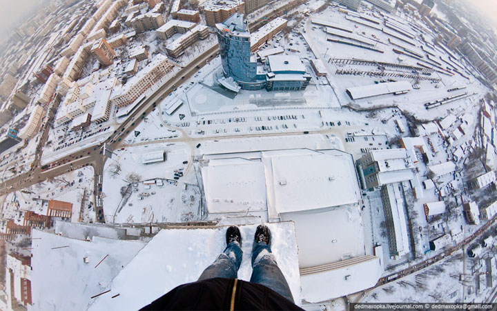 27-cliches-vertigineux-dun-photographe-qui-met-sa-vie-en-peril-pour-les-capturer30