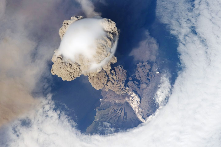 55-photographies-epoustouflantes-de-la-terre-vue-de-lespace-prises-par-des-satellites-de-la-nasa52