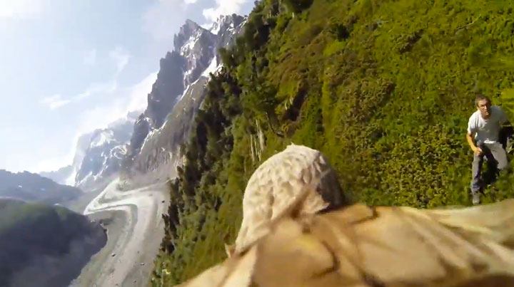 cette-video-prise-depuis-le-dos-dun-aigle-en-plein-vol-est-la-chose-la-plus-majestueuse-que-vous-verrez-aujourdhui-2