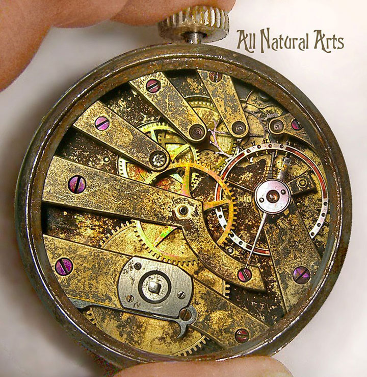 de-vieilles-montres-a-gousset-recyclees-et-transformees-en-detonnantes-sculptures11