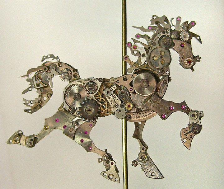 de-vieilles-montres-a-gousset-recyclees-et-transformees-en-detonnantes-sculptures20