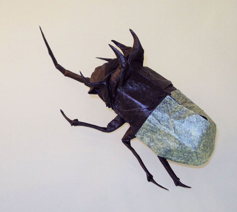 des-feuilles-de-papier-se-metamorphosent-en-magnifiques-animaux-grace-a-des-origamis11