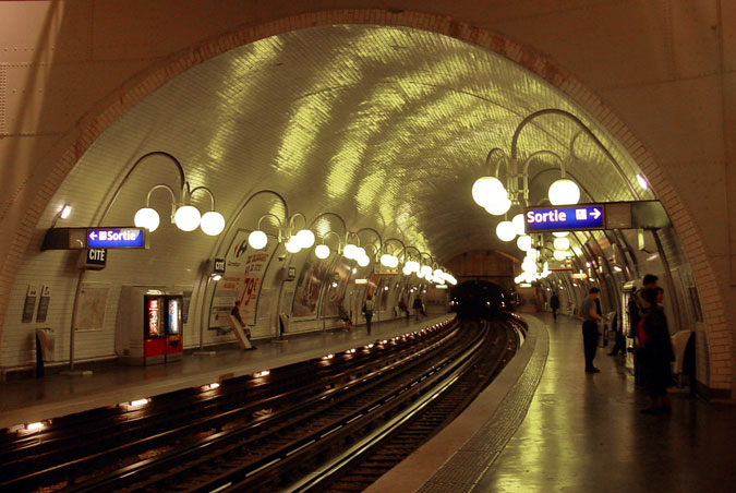 dici-2015-vous-aurez-acces-aux-reseaux-3g-et-4g-dans-lintegralite-du-metro-parisien2