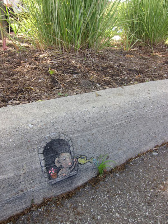 quand-le-street-art-se-met-au-vert-et-se-mele-a-la-nature-12