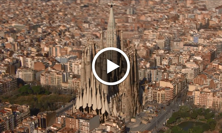 decouvrez-la-video-illustrant-le-projet-colossal-de-la-basilique-de-barcelone-une
