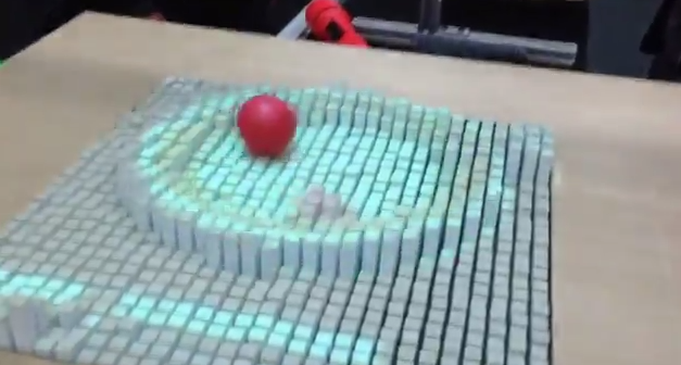 cette-stupefiante-technologie-va-vous-permettre-dinteragir-avec-des-objets-sans-les-toucher3