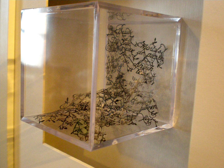 hina-realise-de-magnifiques-oeuvres-en-papier-decoupees-avec-une-precision-stupefiante5