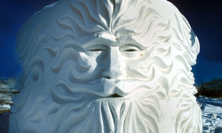 20-sculptures-impressionnantes-qui-feront-fondre-de-jalousie-nos-traditionnels-bonhommes-de-neige-une