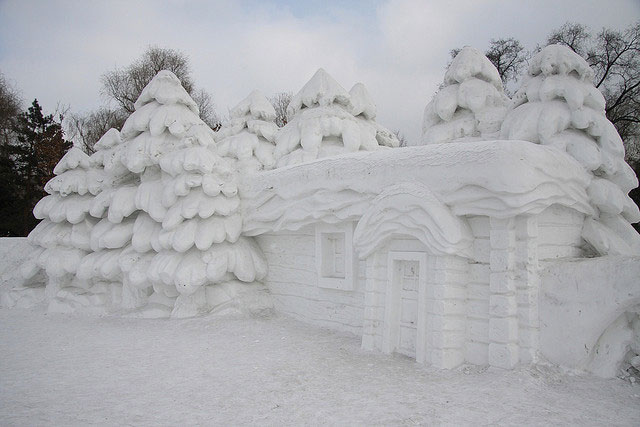 20-sculptures-impressionnantes-qui-feront-fondre-de-jalousie-nos-traditionnels-bonhommes-de-neige11