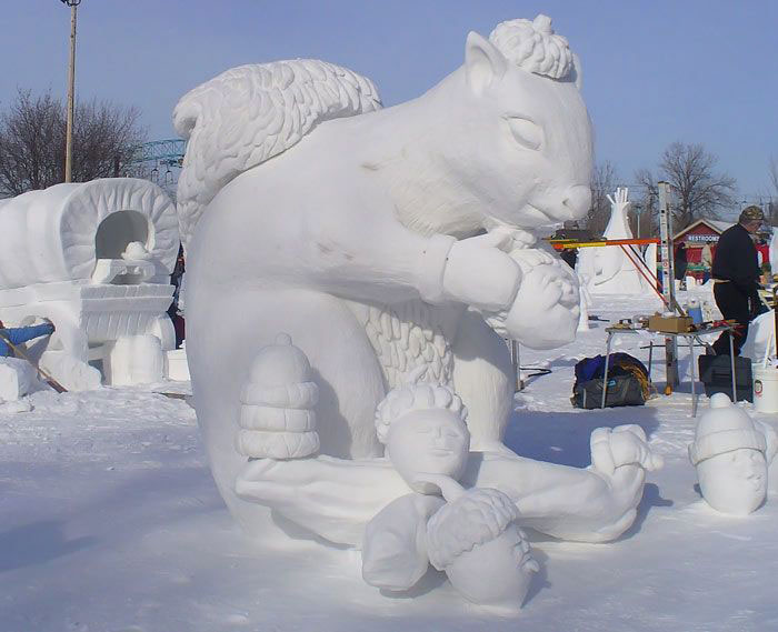 20-sculptures-impressionnantes-qui-feront-fondre-de-jalousie-nos-traditionnels-bonhommes-de-neige15