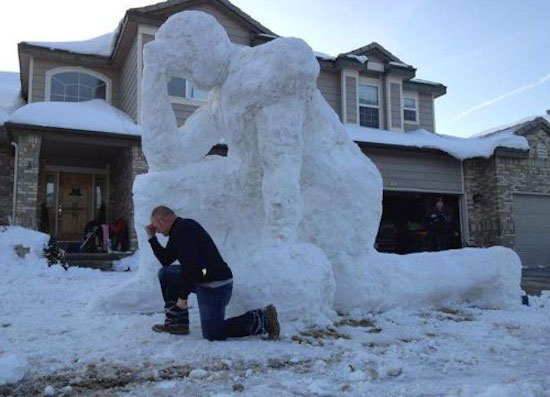 20-sculptures-impressionnantes-qui-feront-fondre-de-jalousie-nos-traditionnels-bonhommes-de-neige3