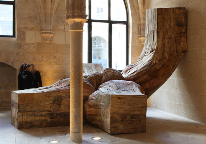 decouvrez-les-surprenantes-installations-en-bois-dun-artiste-bresilien36