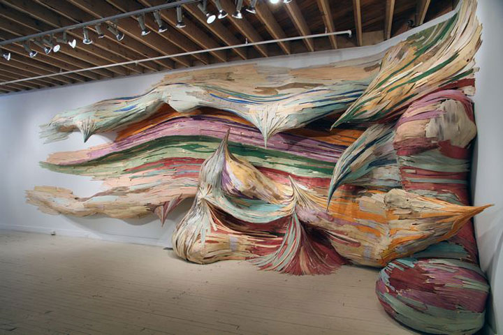 decouvrez-les-surprenantes-installations-en-bois-dun-artiste-bresilien5