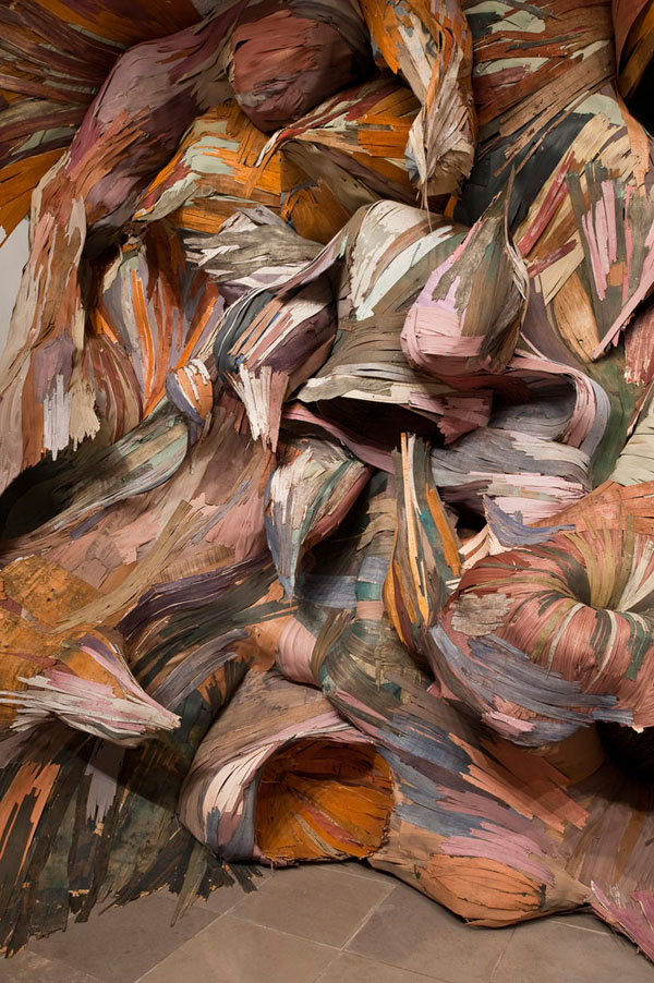 decouvrez-les-surprenantes-installations-en-bois-dun-artiste-bresilien58