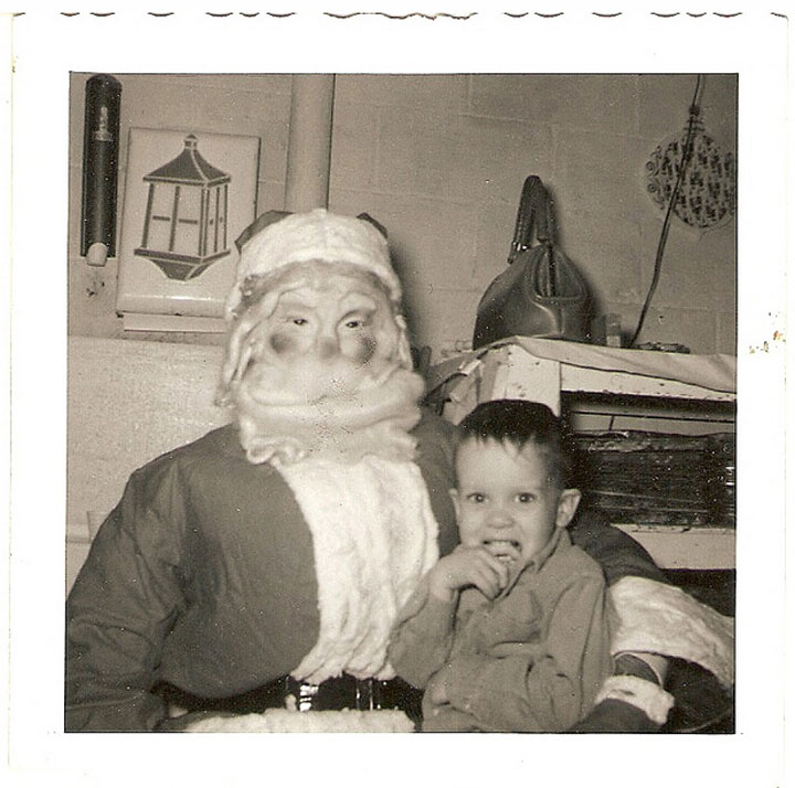 les-premiers-costumes-de-pere-noel-datant-du-siecle-dernier-sont-absolument-effrayantes7