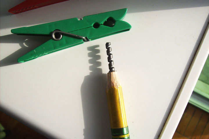 un-artiste-sculpte-des-mines-de-crayons-pour-des-oeuvres-dune-precision-chirurgicale21