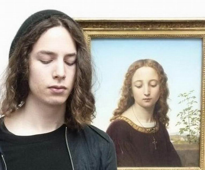 20-personnes-qui-samusent-beaucoup-dans-des-musees7