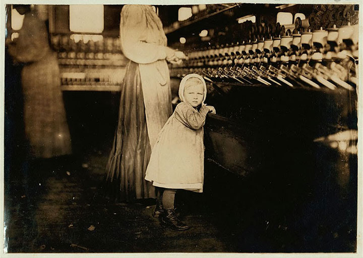 20-photos-denfants-travailleurs-qui-vont-vous-emouvoir16