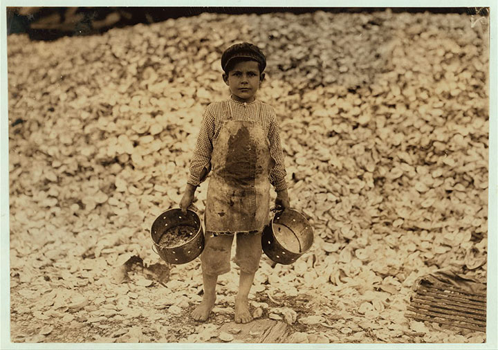 20-photos-denfants-travailleurs-qui-vont-vous-emouvoir17