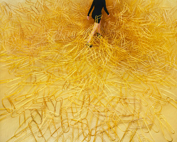 decouvrez-les-incroyables-photographies-surrealistes-non-retouchees-de-jee-young-lee8