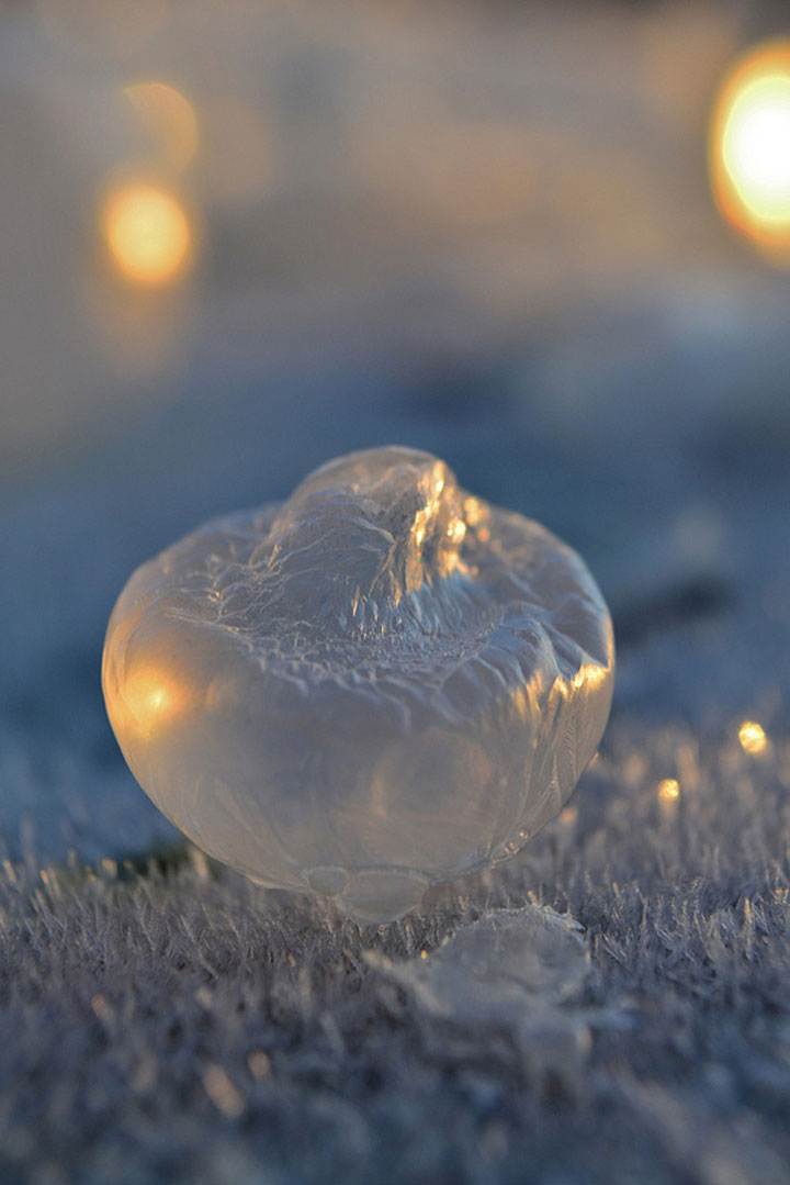 des-sumbliles-bulles-de-savon-gelees-par-le-froid23