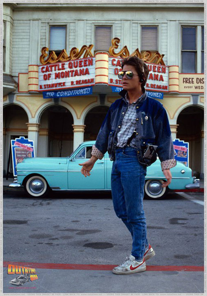 entrez-dans-les-coulisses-du-film-culte-retour-vers-le-futur-a-travers-ces-42-photographies-inedites17