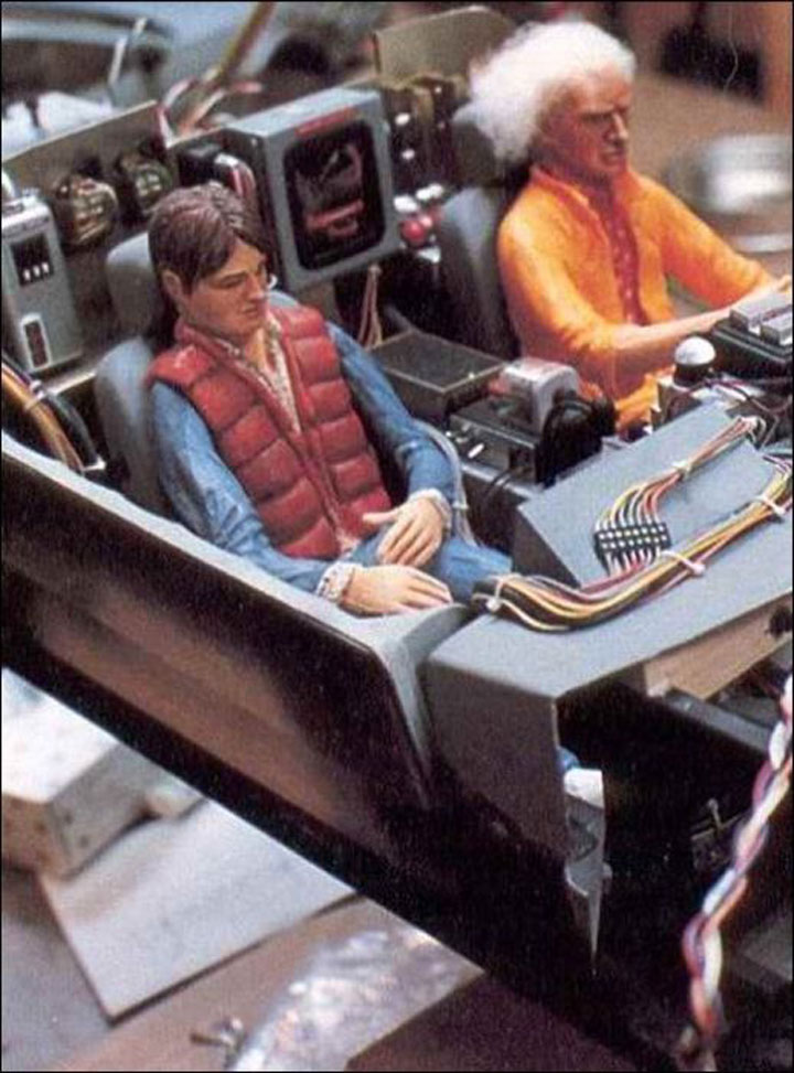 entrez-dans-les-coulisses-du-film-culte-retour-vers-le-futur-a-travers-ces-42-photographies-inedites27