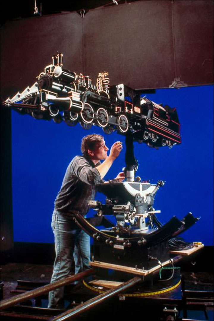 entrez-dans-les-coulisses-du-film-culte-retour-vers-le-futur-a-travers-ces-42-photographies-inedites7
