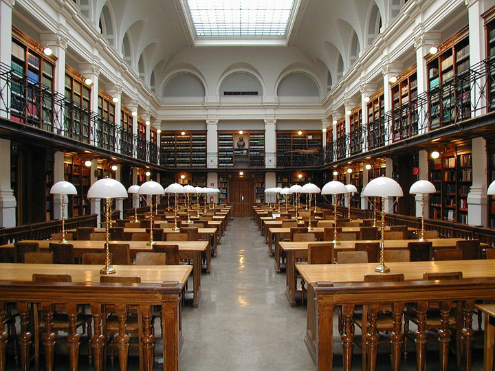 Graz_University-Library_reading-room-9450