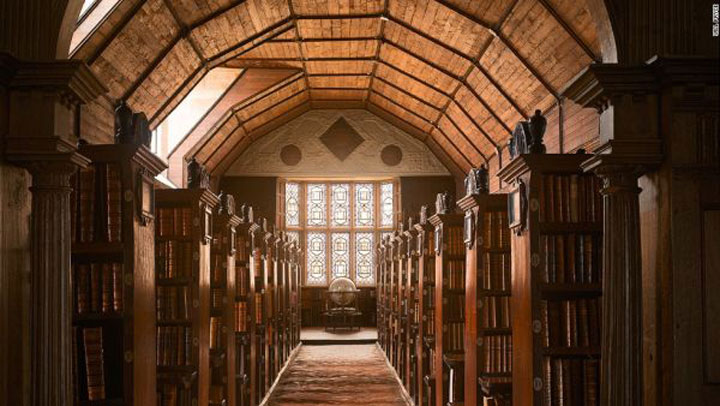 The-Library-A-World-History-Photographs-of-Exquisite-Libraries_4