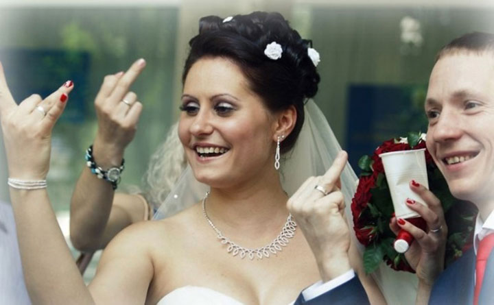 photographies-de-mariages-en-russie-un-rituel-tres-particulier21