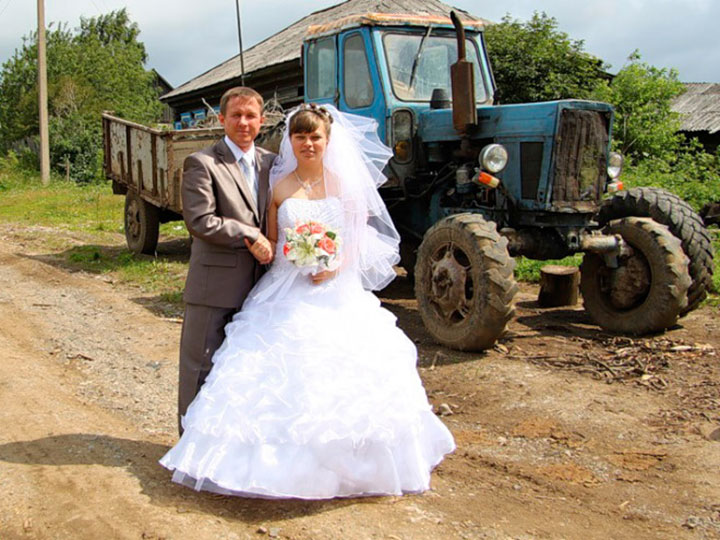 photographies-de-mariages-en-russie-un-rituel-tres-particulier23